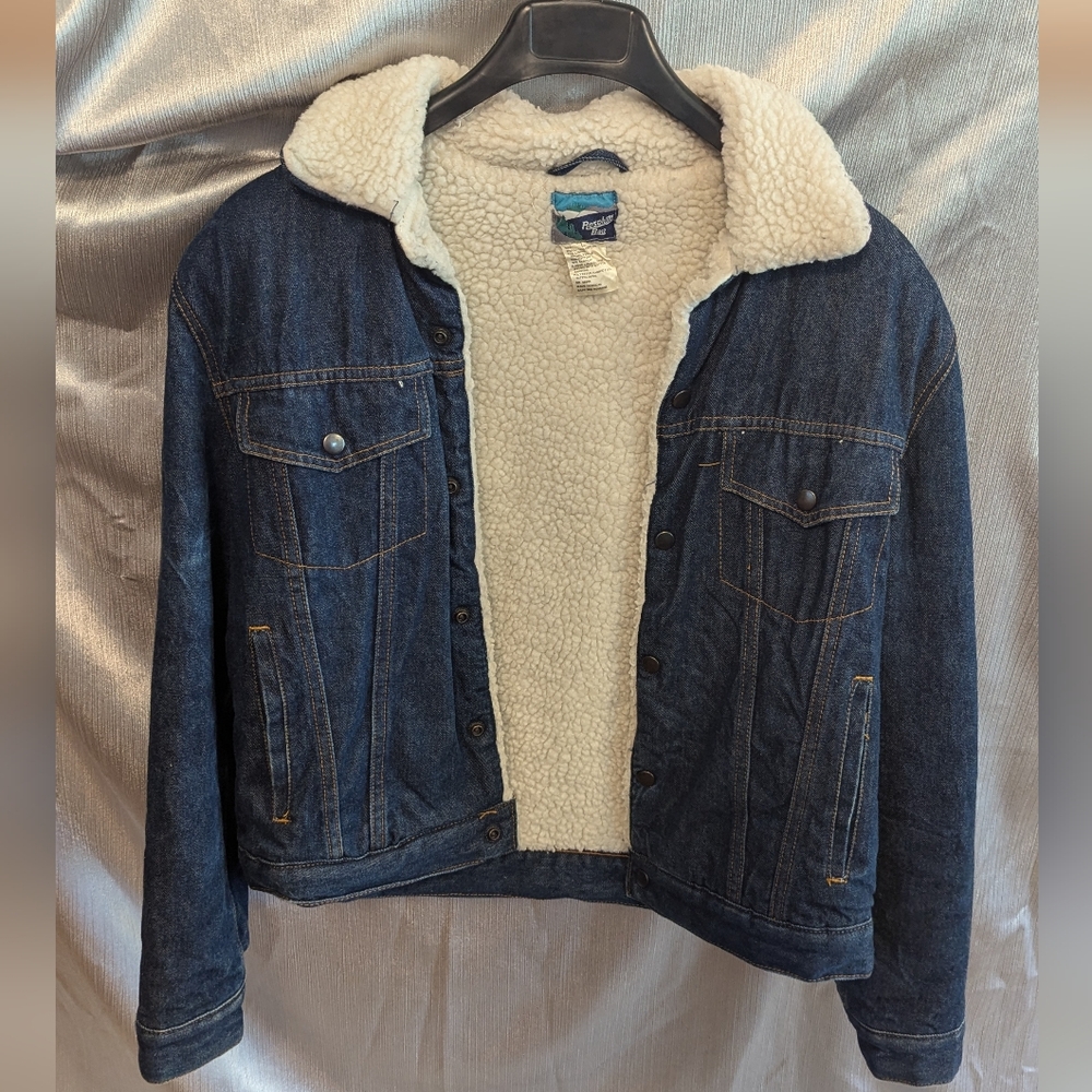 Resolute Bay Vintage 80s Sherpa Lined Denim Trucker Jacket size L